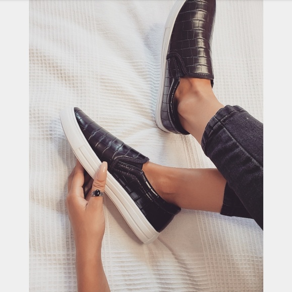 🚨//The Kai// black crocodile sneaker - Picture 3 of 5